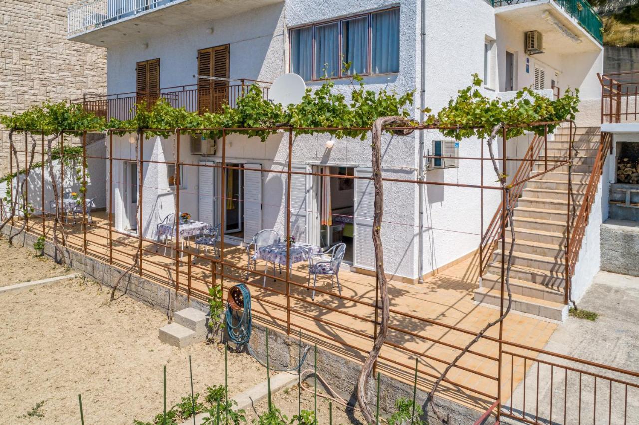 Rooms Sani Брела Экстерьер фото